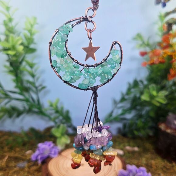 Handmade Green Aventurine Crystal Moon Décor #10 - Picture 1 of 3